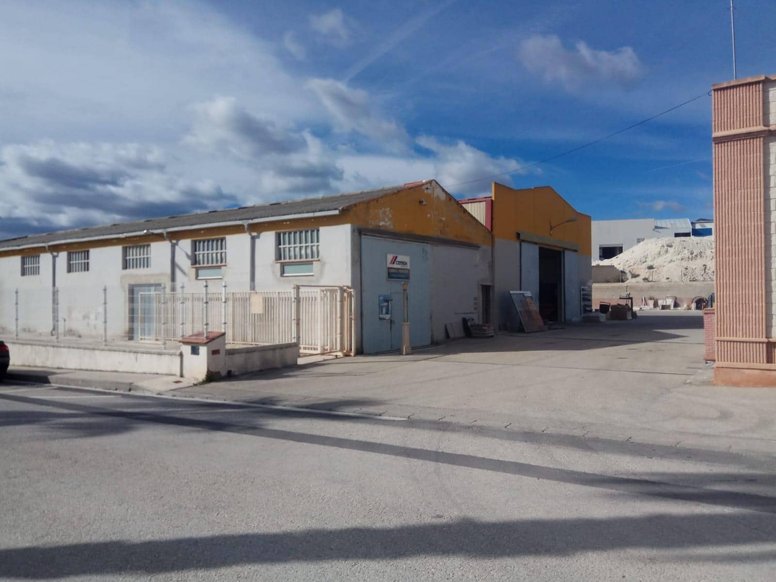 Virksomhed til salg i Aielo de Malferit - € 700.000 (Ref: 7707980)