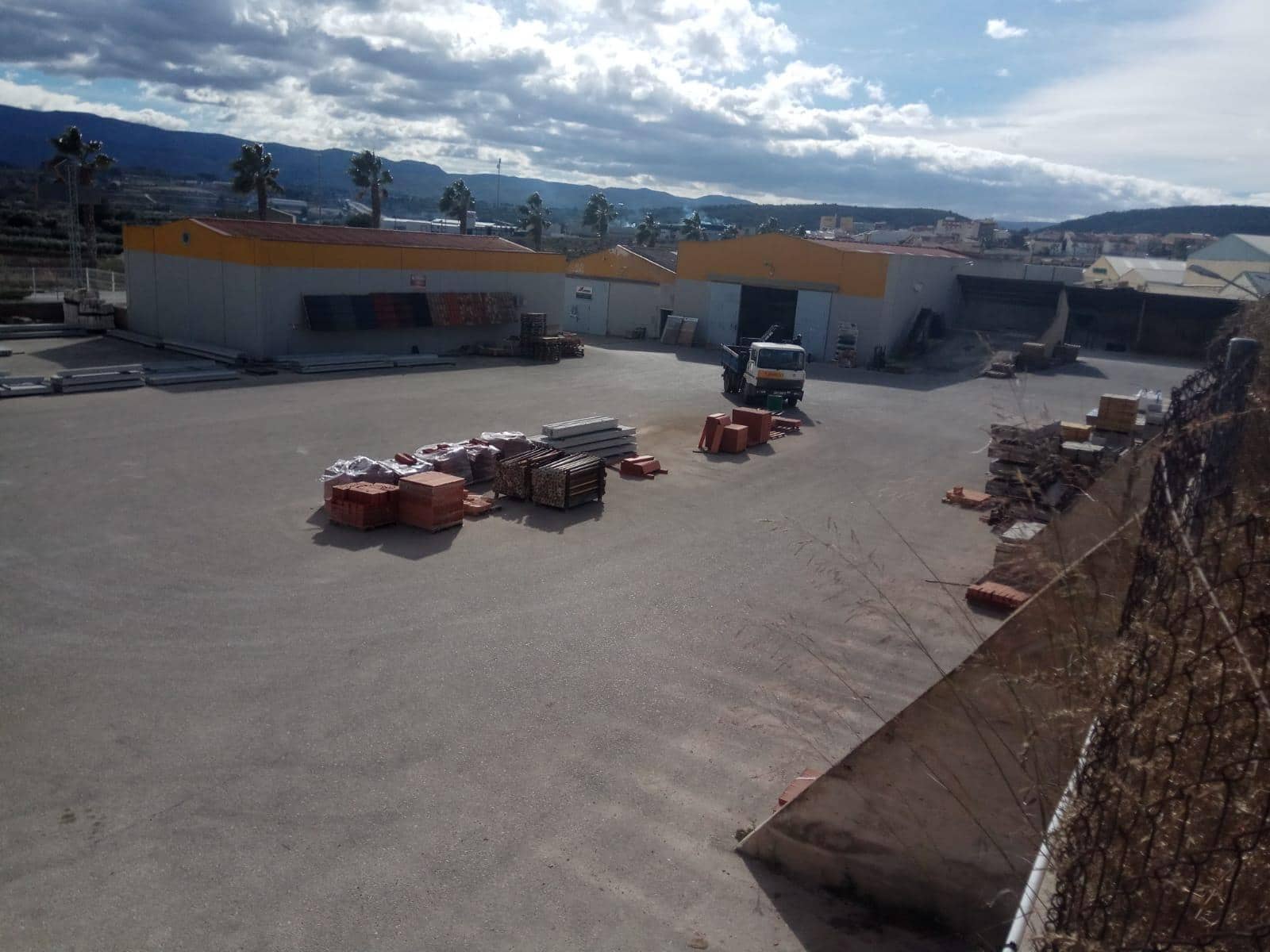 Virksomhed til salg i Aielo de Malferit - € 700.000 (Ref: 7707980)