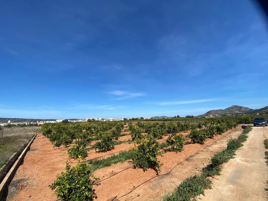 Ubebygd land til salgs i Canals - € 25 000 (Ref: 7708084)