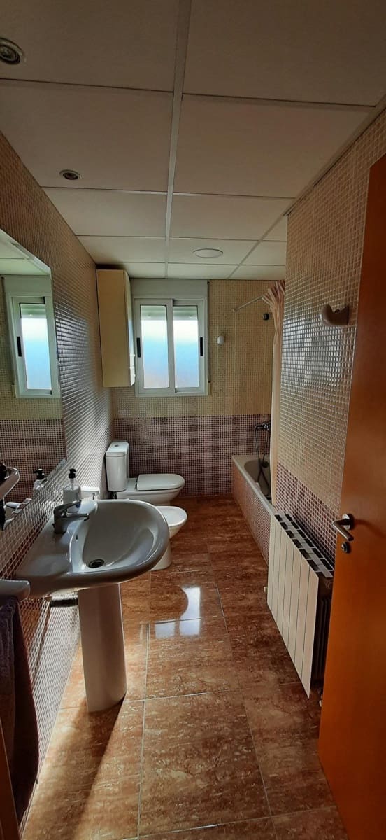 4 soveværelse Rækkehus til salg i L'Alcudia de Crespins med garage - € 229.000 (Ref: 8536894)