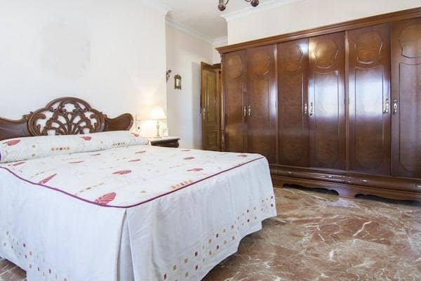 6 soveværelse Villa til salg i Canals med garage - € 400.000 (Ref: 8538924)