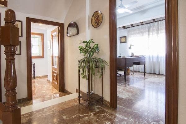 6 soveværelse Villa til salg i Canals med garage - € 400.000 (Ref: 8538924)