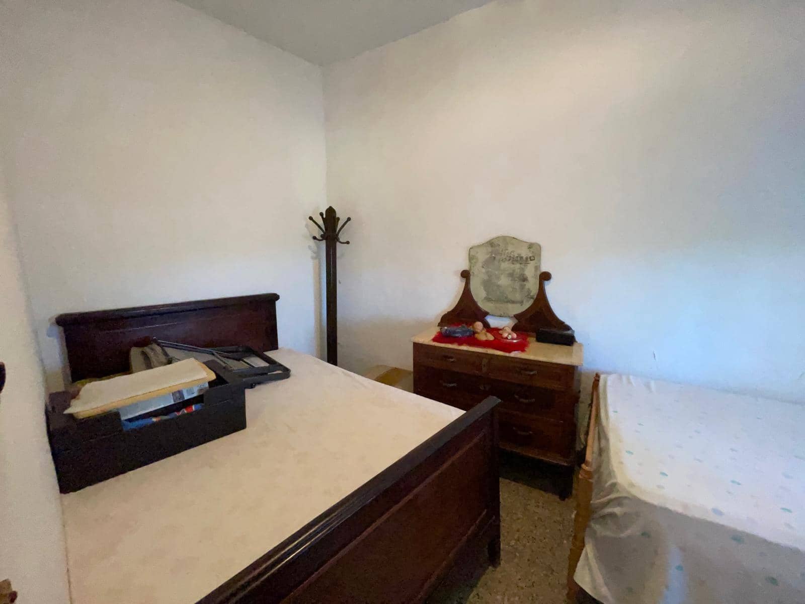 4 soveværelse Finca/Landehus til salg i Alzira med swimmingpool - € 250.000 (Ref: 8572454)