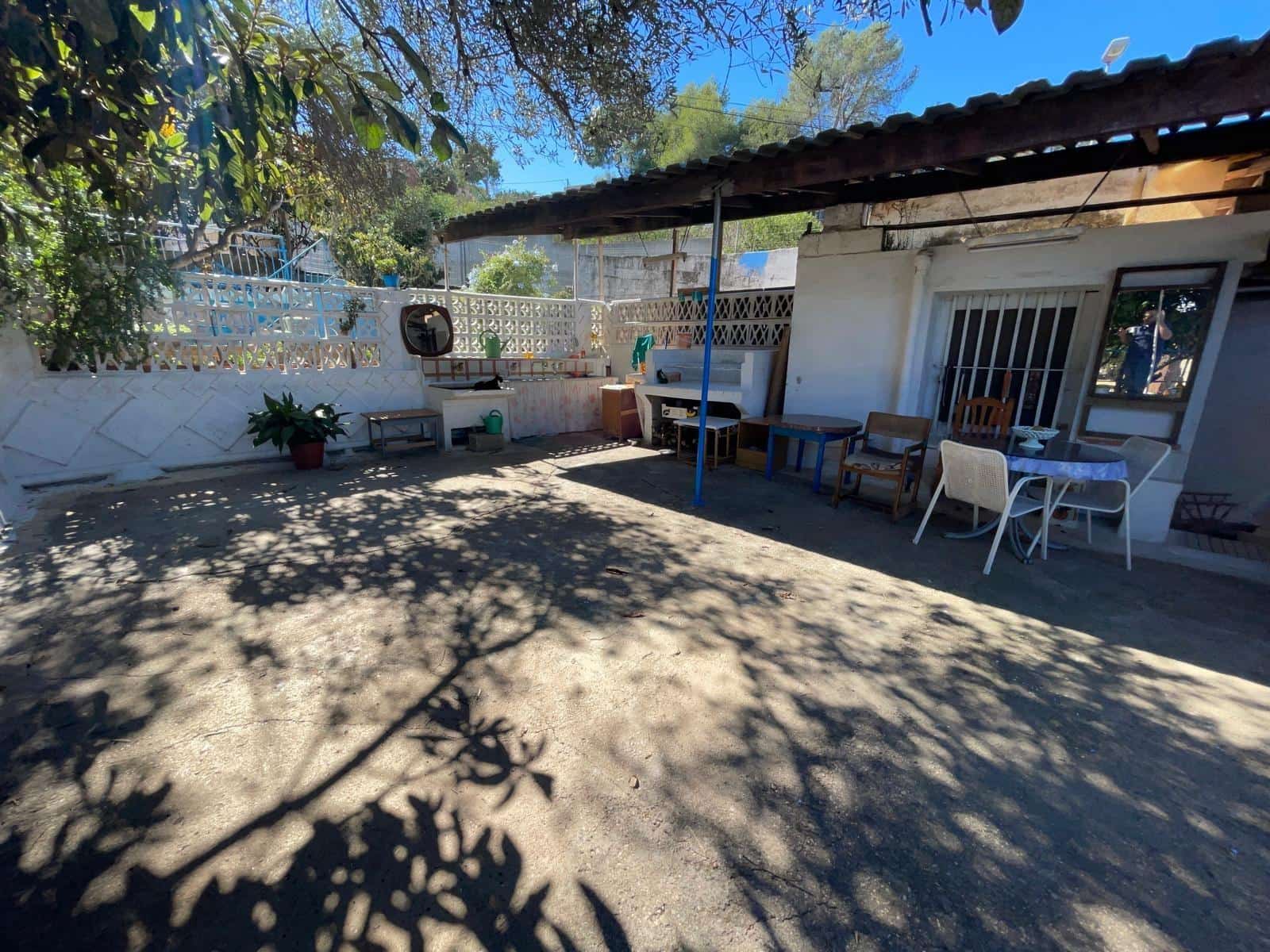 4 soveværelse Finca/Landehus til salg i Alzira med swimmingpool - € 250.000 (Ref: 8572454)