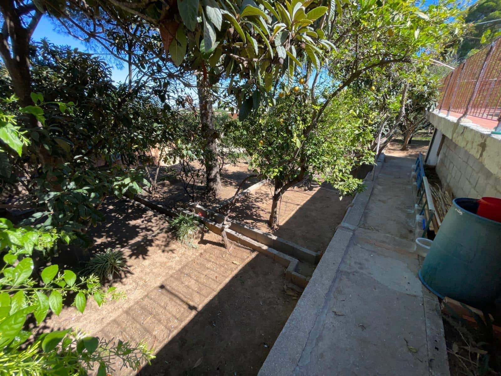 4 soveværelse Finca/Landehus til salg i Alzira med swimmingpool - € 250.000 (Ref: 8572454)