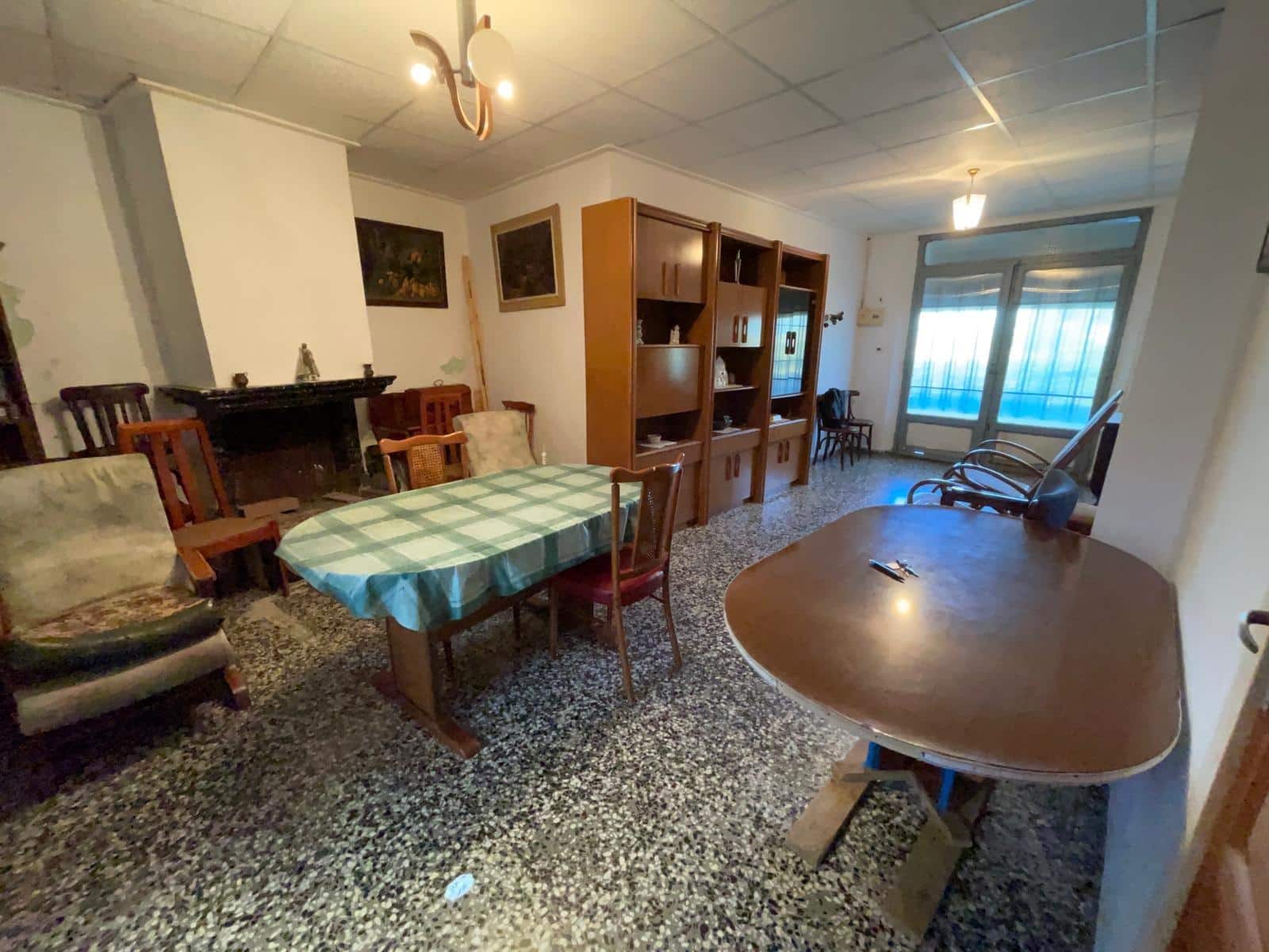 4 soveværelse Finca/Landehus til salg i Alzira med swimmingpool - € 250.000 (Ref: 8572454)