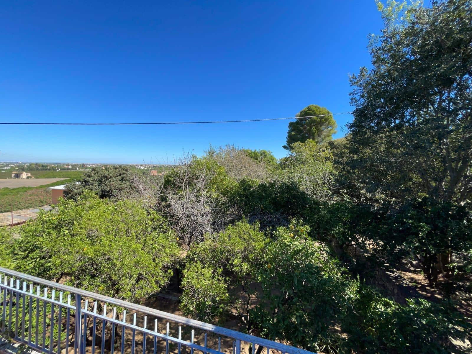 4 soveværelse Finca/Landehus til salg i Alzira med swimmingpool - € 250.000 (Ref: 8572454)