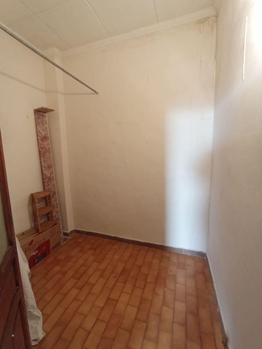 8 soverom Hus til salgs i L'Alcudia de Crespins - € 168 000 (Ref: 8689096)