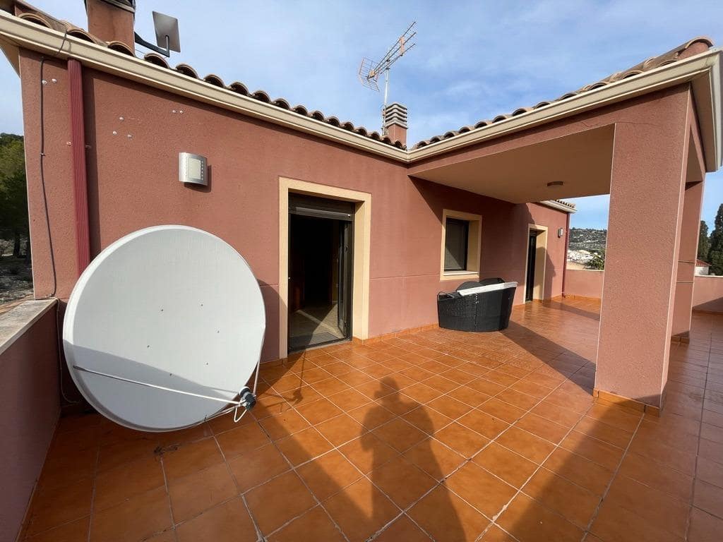 5 soveværelse Villa til salg i Balones med swimmingpool - € 495.000 (Ref: 8767151)