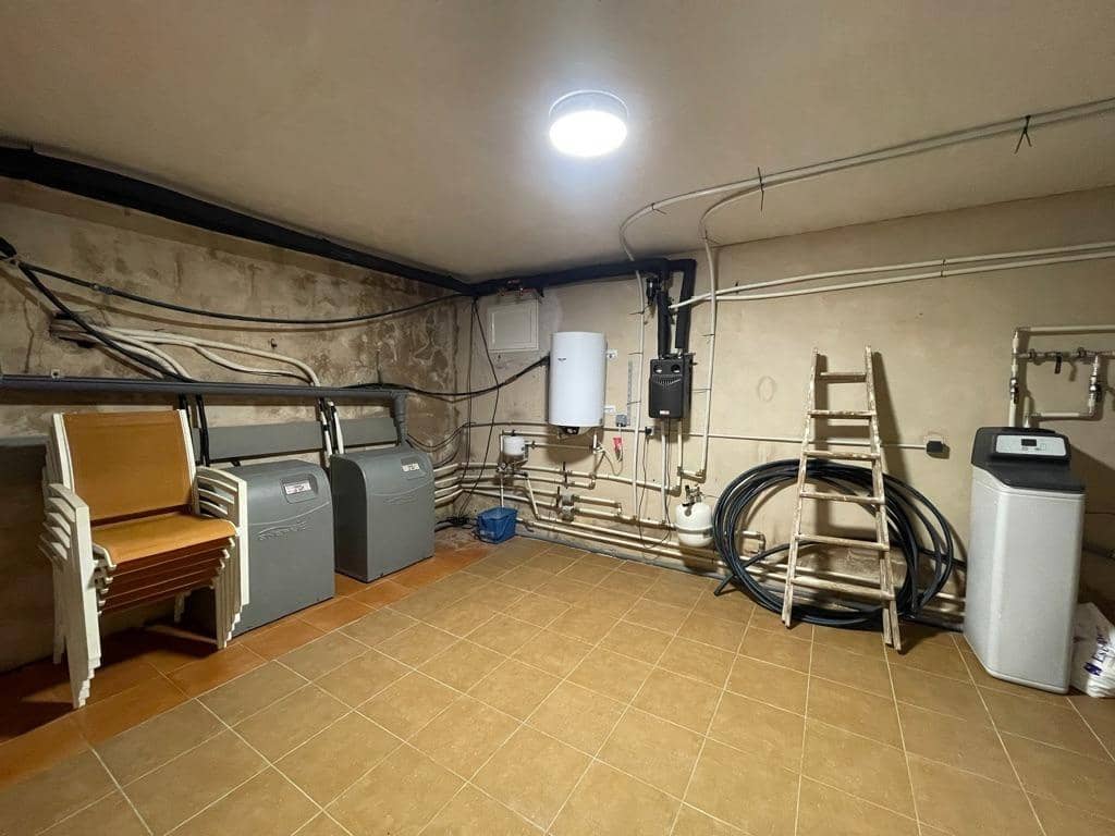 5 soveværelse Villa til salg i Balones med swimmingpool - € 495.000 (Ref: 8767151)