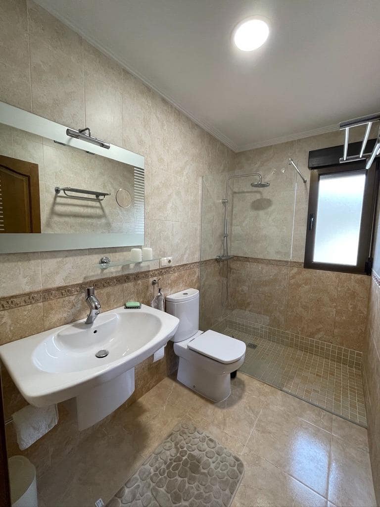 5 soveværelse Villa til salg i Balones med swimmingpool - € 495.000 (Ref: 8767151)