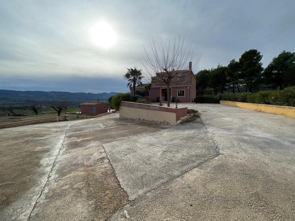 5 soveværelse Villa til salg i Balones med swimmingpool - € 495.000 (Ref: 8767151)