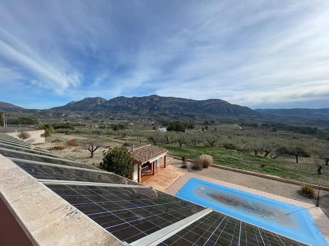 5 Zimmer Villa zu verkaufen in Balones mit Pool - 495.000 € (Ref: 8767151)