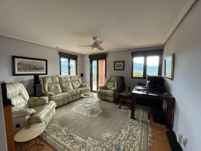 5 Zimmer Villa zu verkaufen in Balones mit Pool - 495.000 € (Ref: 8767151)