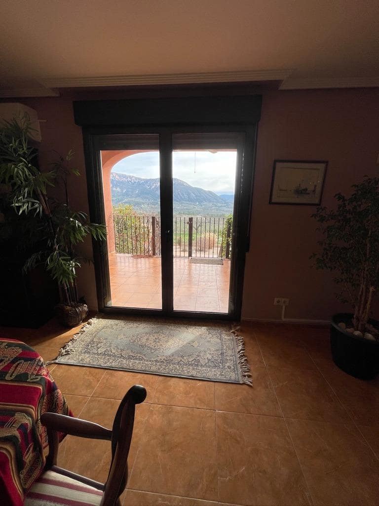 5 soveværelse Villa til salg i Balones med swimmingpool - € 495.000 (Ref: 8767151)