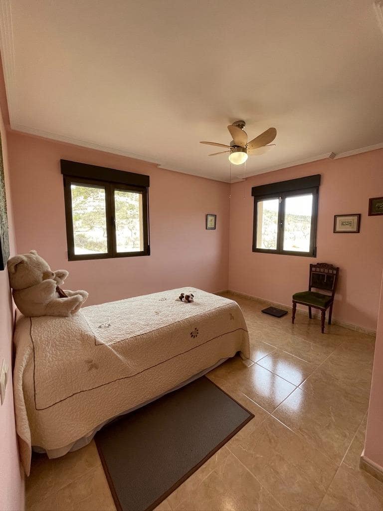 5 soveværelse Villa til salg i Balones med swimmingpool - € 495.000 (Ref: 8767151)