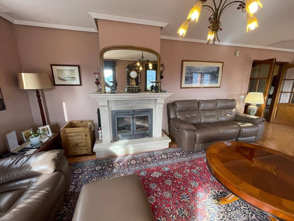 5 soveværelse Villa til salg i Balones med swimmingpool - € 495.000 (Ref: 8767151)