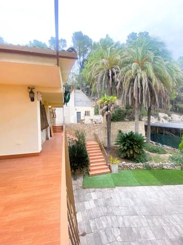 4 soveværelse Villa til salg i Muro de Alcoy med swimmingpool garage - € 595.000 (Ref: 8778657)