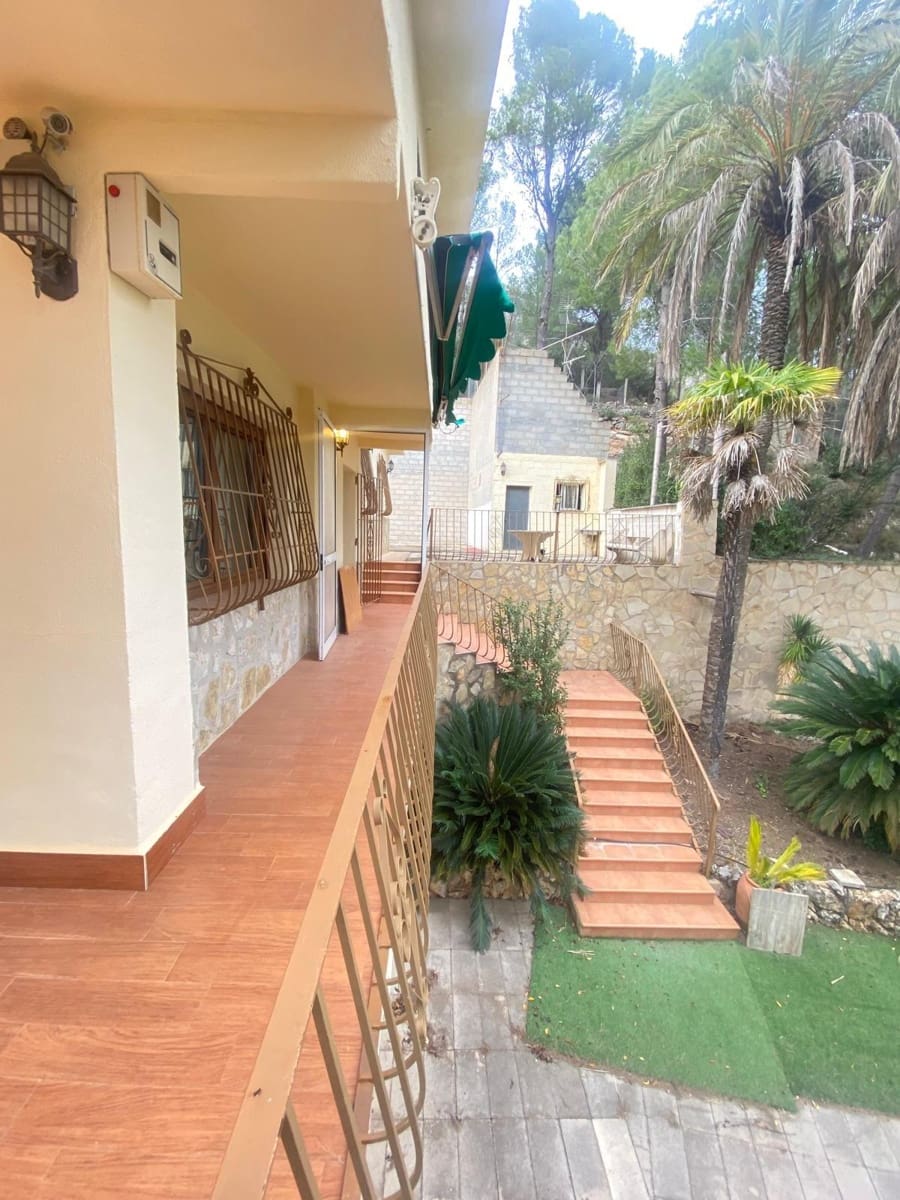 4 soveværelse Villa til salg i Muro de Alcoy med swimmingpool garage - € 595.000 (Ref: 8778657)