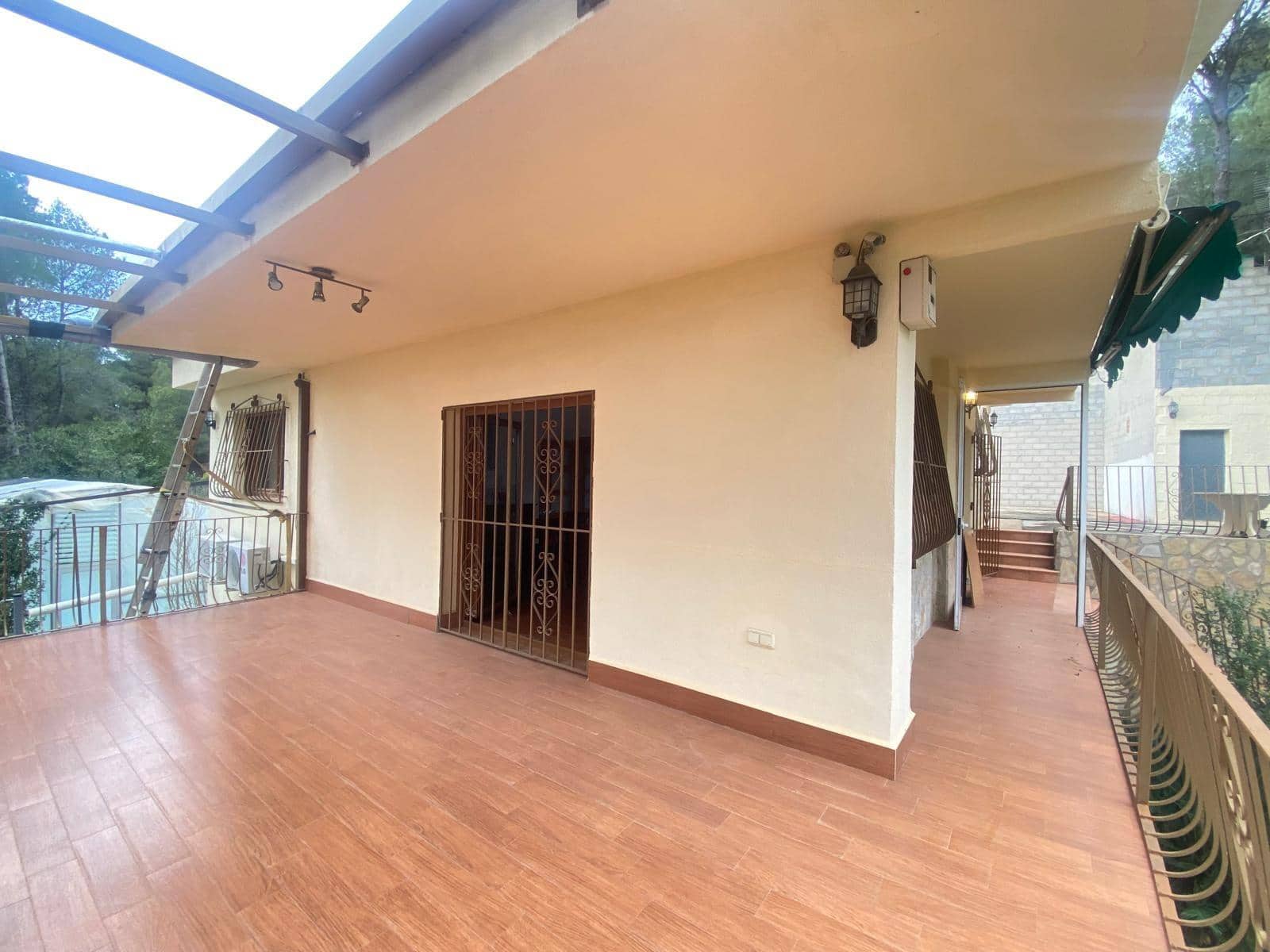 4 soveværelse Villa til salg i Muro de Alcoy med swimmingpool garage - € 595.000 (Ref: 8778657)