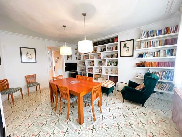 4 bedroom Flat for sale in Cocentaina - € 200,000 (Ref: 8923833)