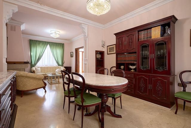 9 chambre Maison de Ville à vendre à Canals - 360 000 € (Ref: 8926729)