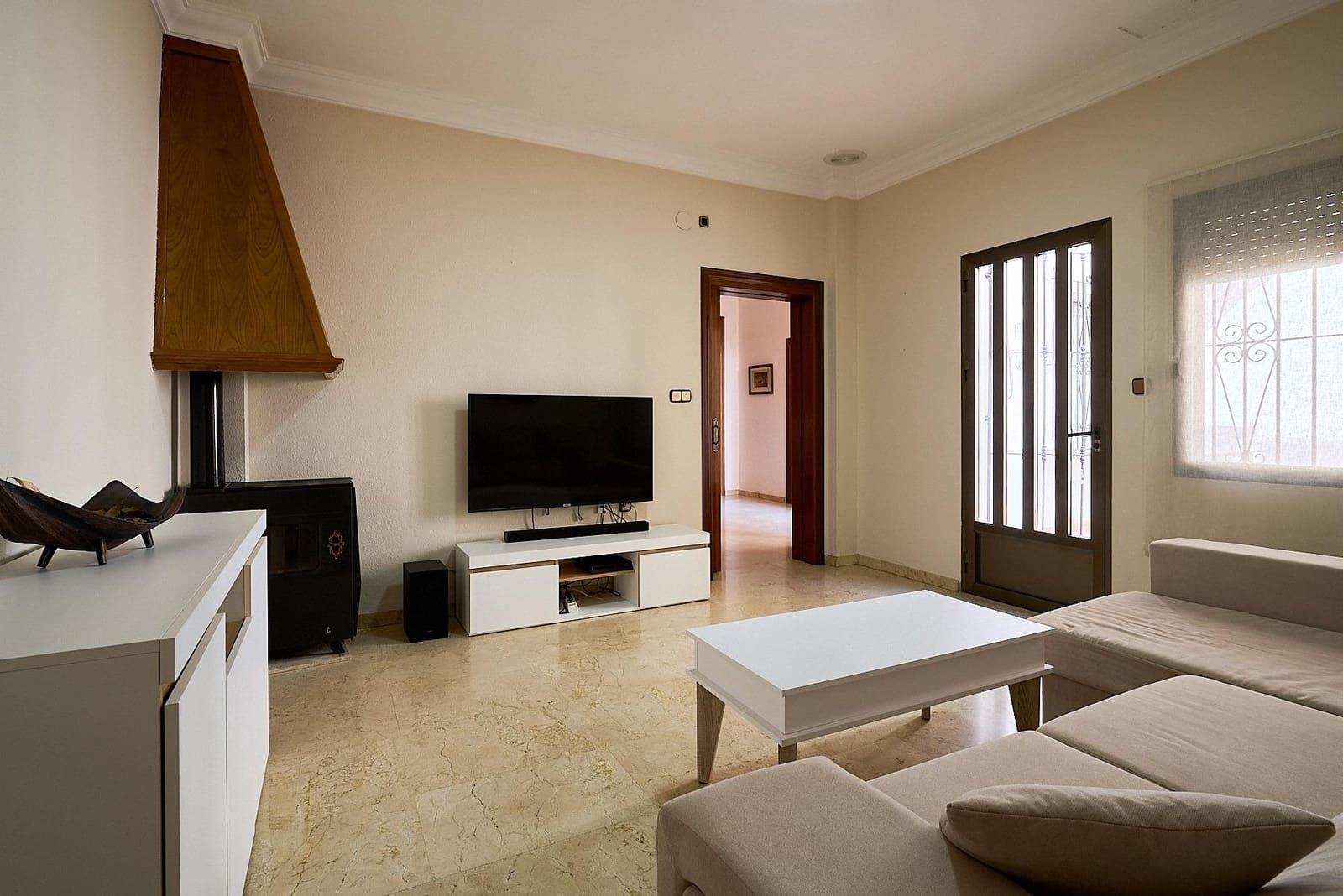 9 soveværelse Byhus til salg i Canals - € 360.000 (Ref: 8926729)