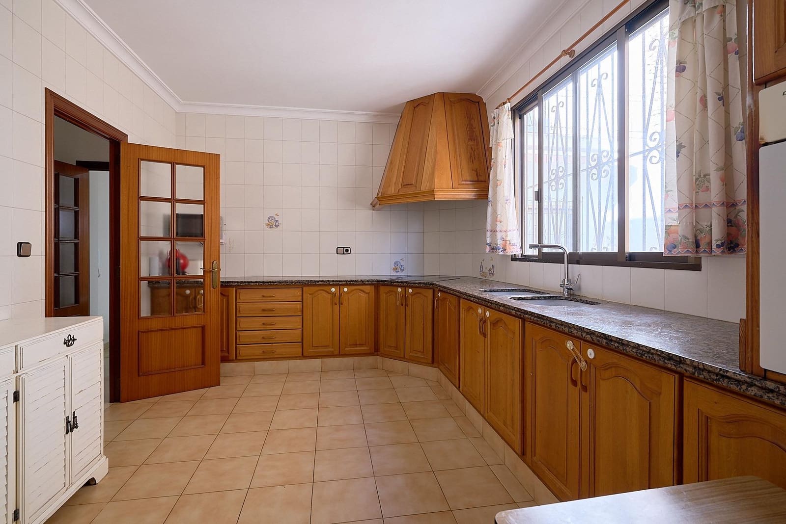 9 soveværelse Byhus til salg i Canals - € 360.000 (Ref: 8926729)