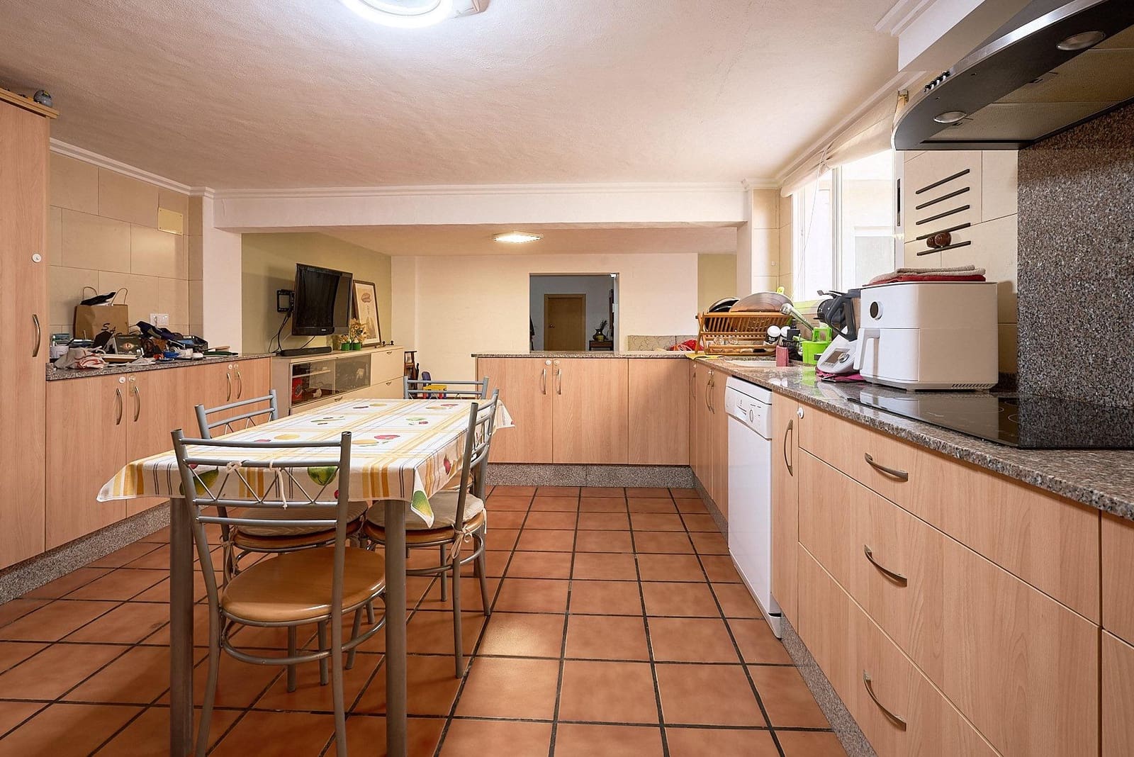 9 soveværelse Byhus til salg i Canals - € 360.000 (Ref: 8926729)