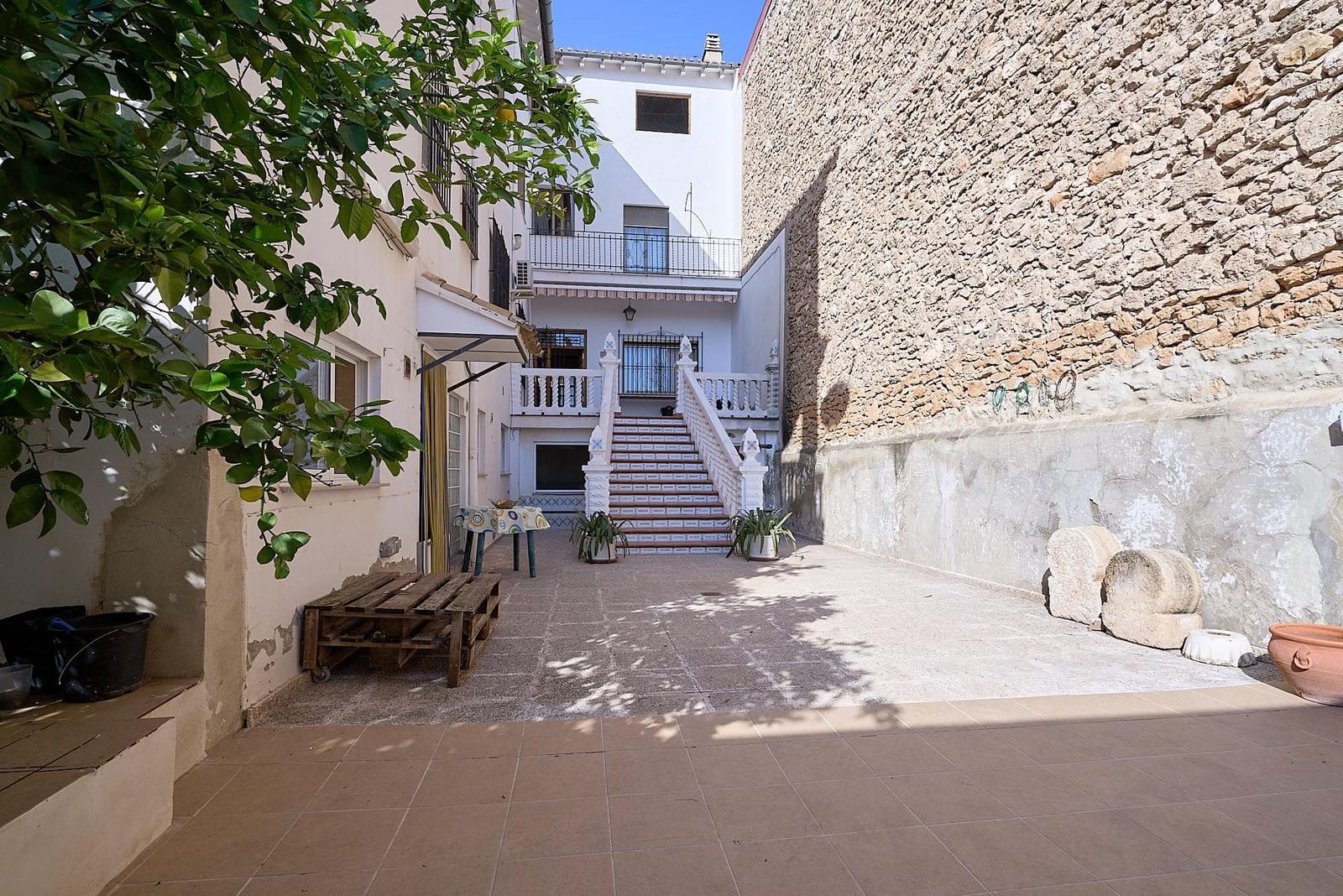 9 soveværelse Byhus til salg i Canals - € 360.000 (Ref: 8926729)