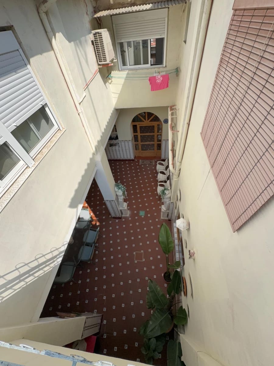 5 bedroom Townhouse for sale in Xativa - € 230,000 (Ref: 9001628)