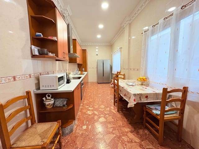 5 bedroom Townhouse for sale in Xàtiva - € 230,000 (Ref: 9001628)