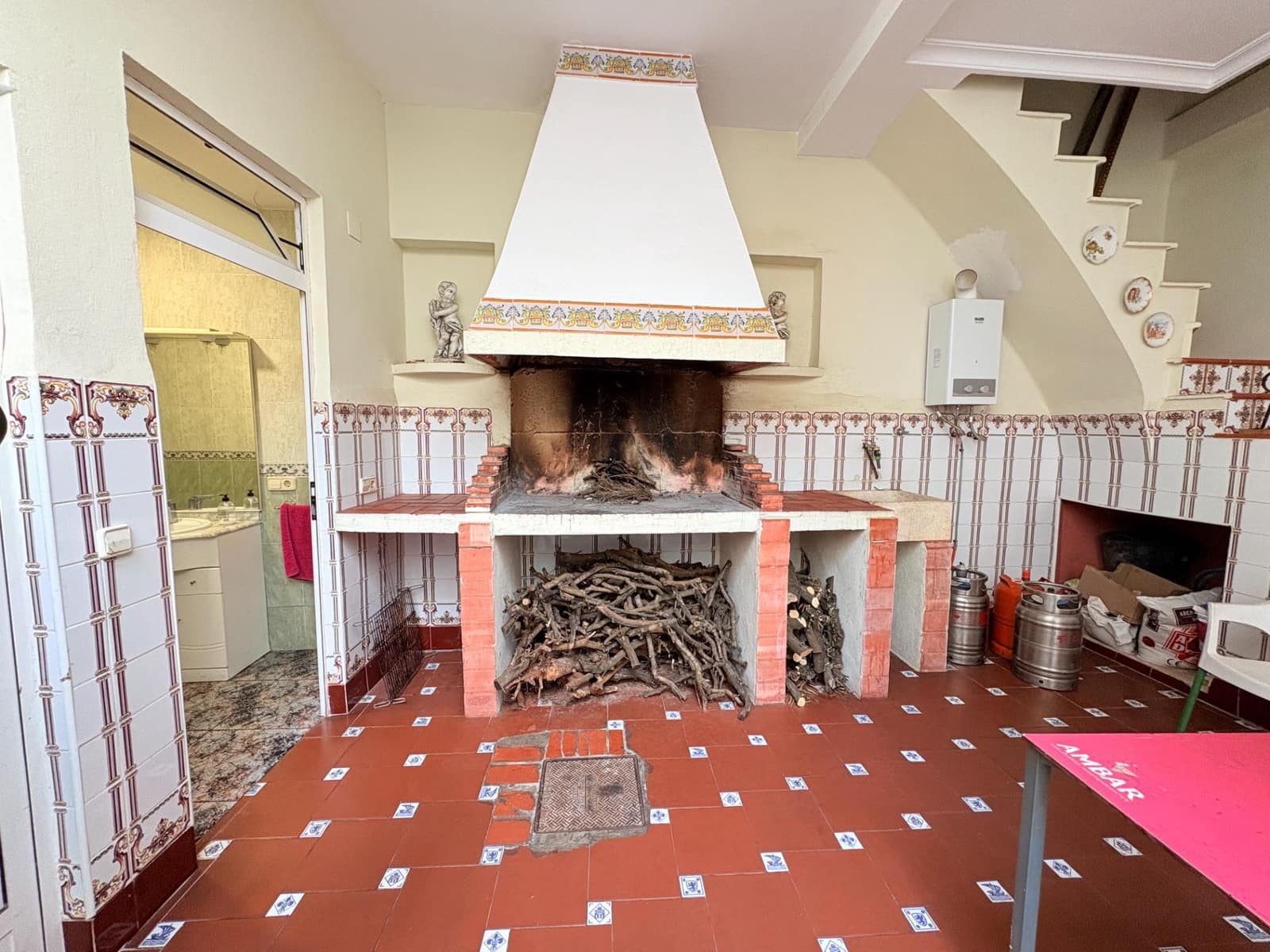 5 bedroom Townhouse for sale in Xativa - € 230,000 (Ref: 9001628)