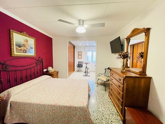 3 makuuhuone Asunto myytävänä paikassa Canals - 119 000 € (Ref: 9145472)