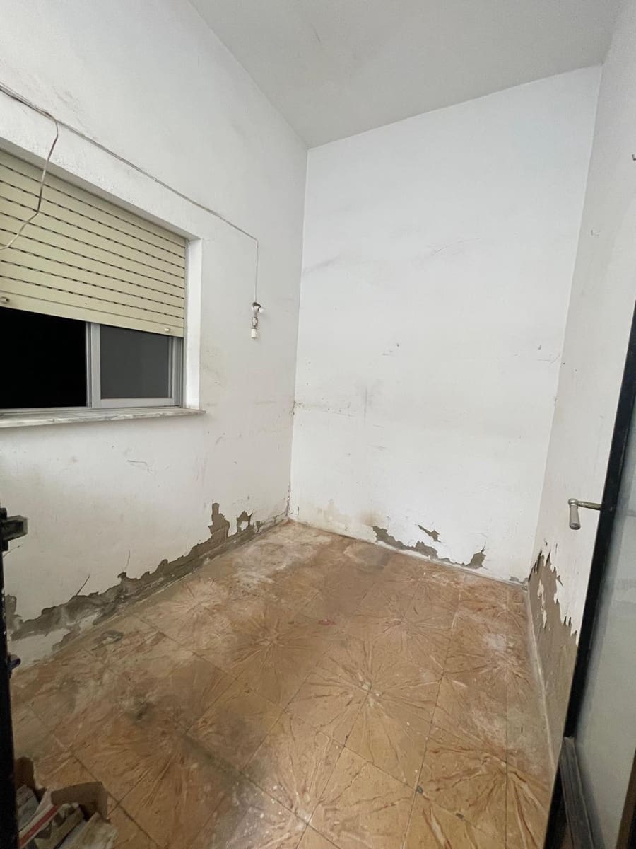 5 chambre Maison de Ville à vendre à Canals - 85 000 € (Ref: 9208288)