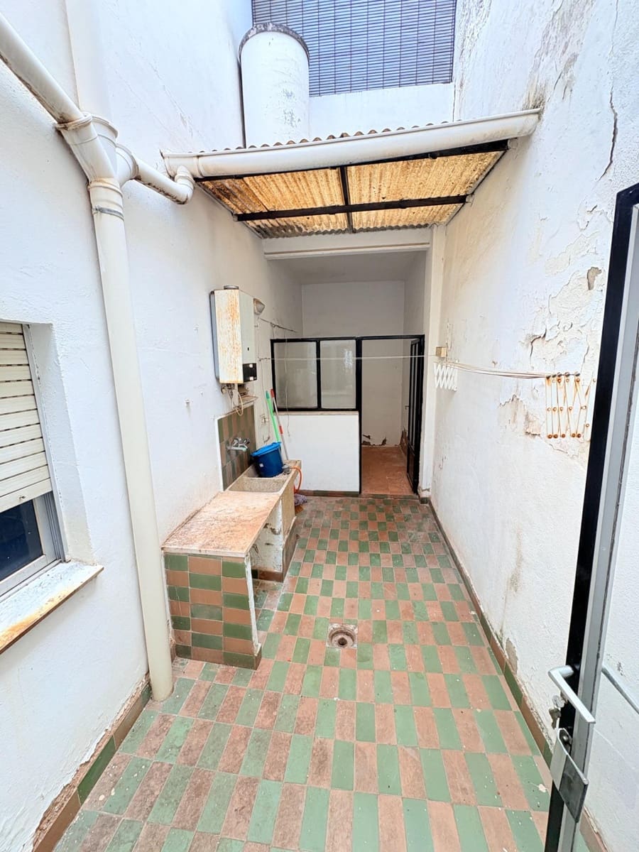 5 chambre Maison de Ville à vendre à Canals - 85 000 € (Ref: 9208288)