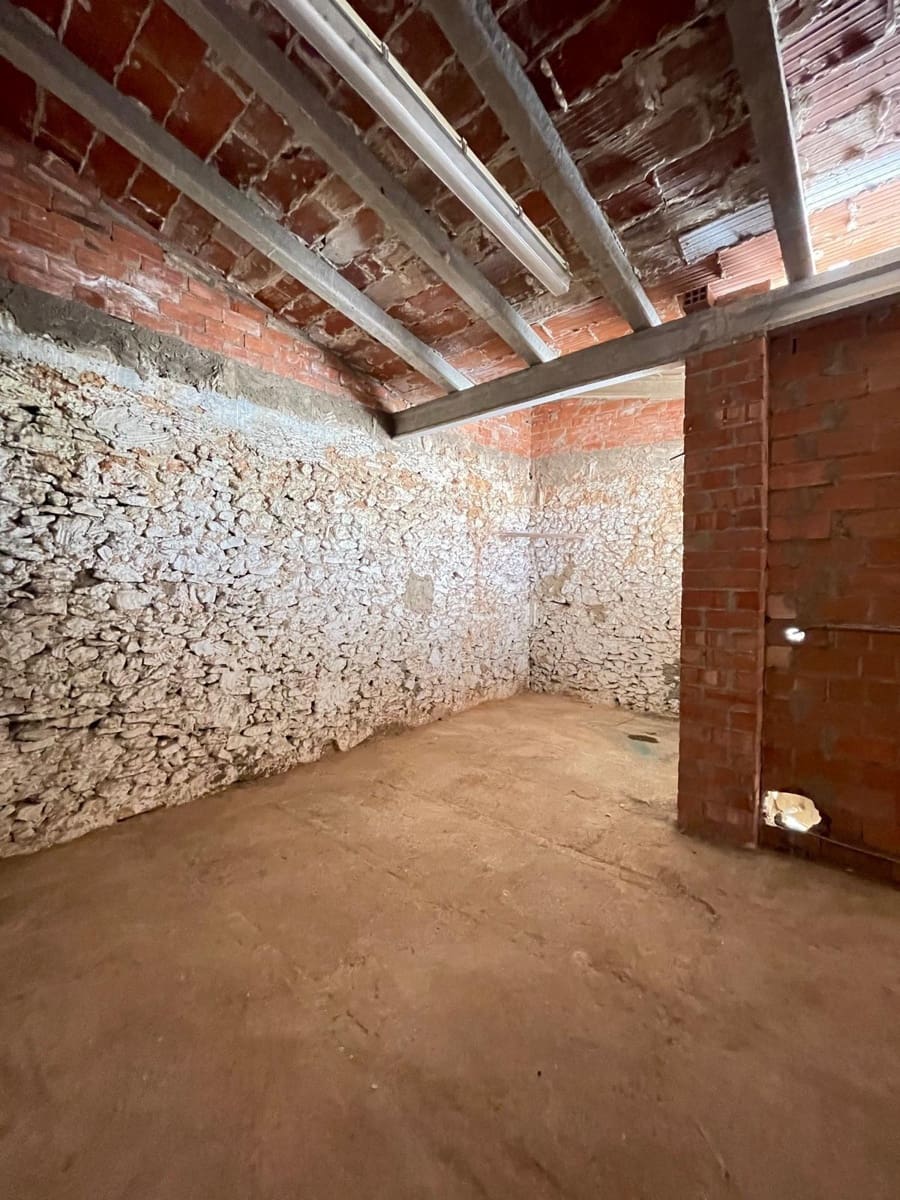 5 chambre Maison de Ville à vendre à Canals - 85 000 € (Ref: 9208288)