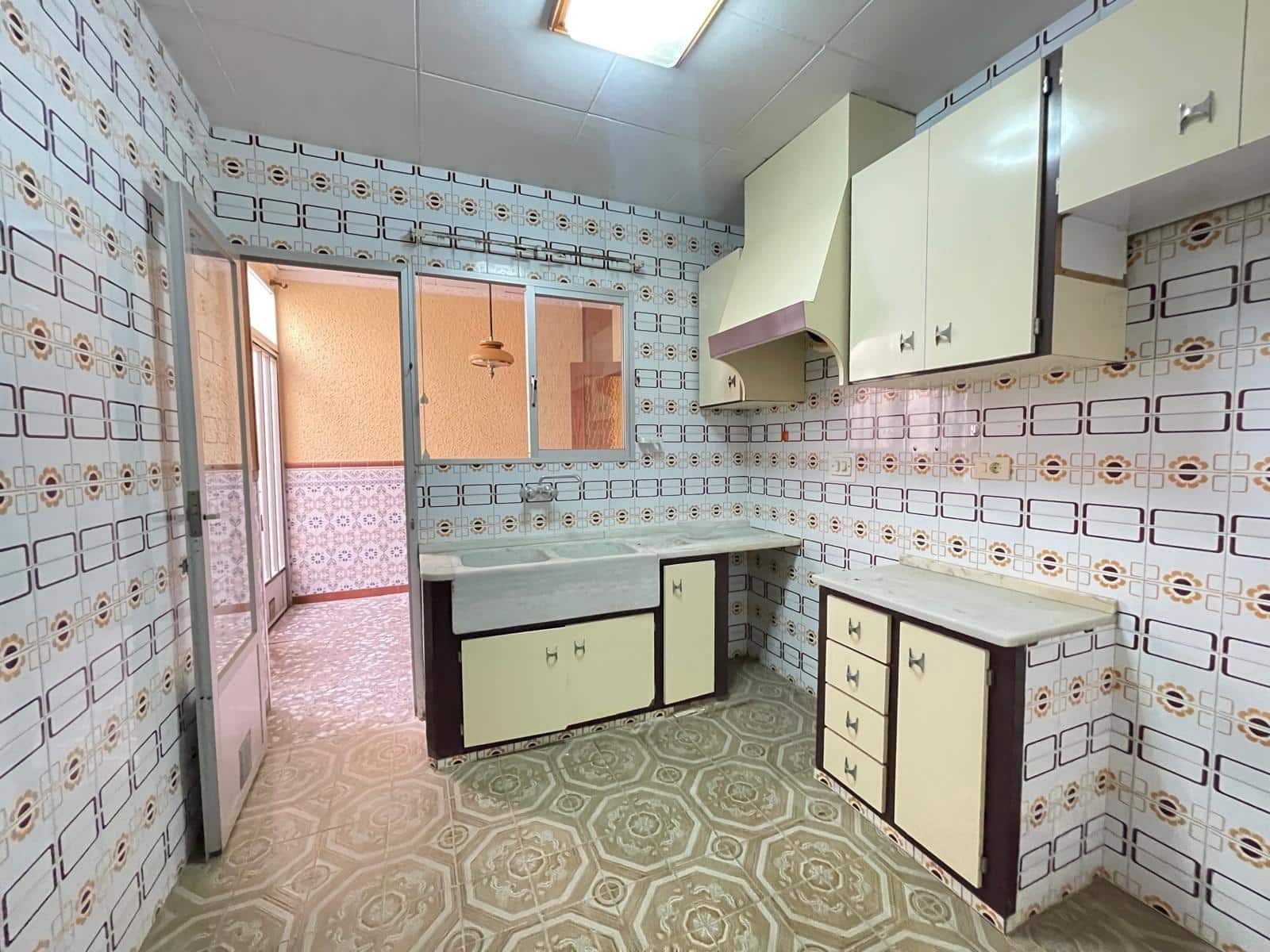 5 chambre Maison de Ville à vendre à Canals - 85 000 € (Ref: 9208288)