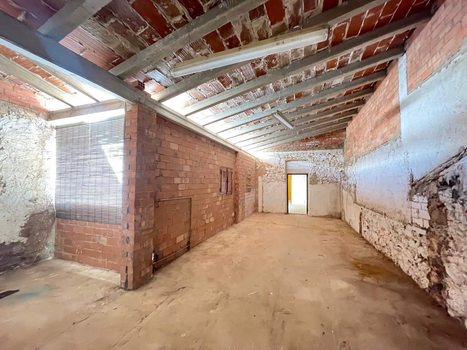 5 chambre Maison de Ville à vendre à Canals - 85 000 € (Ref: 9208288)