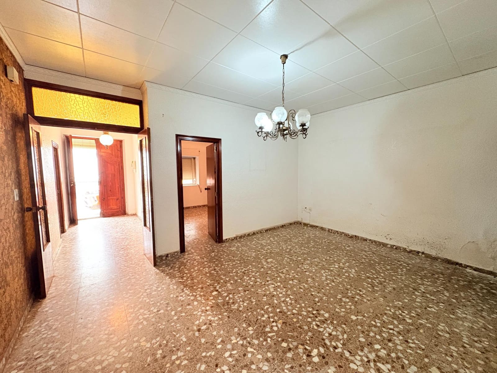 5 chambre Maison de Ville à vendre à Canals - 85 000 € (Ref: 9208288)