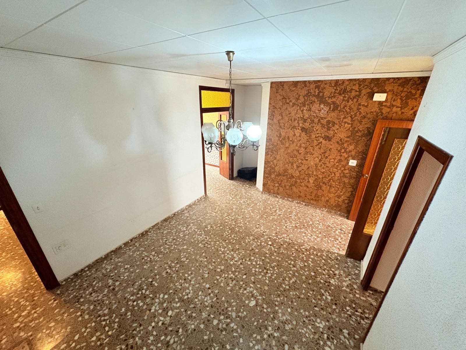 5 chambre Maison de Ville à vendre à Canals - 85 000 € (Ref: 9208288)