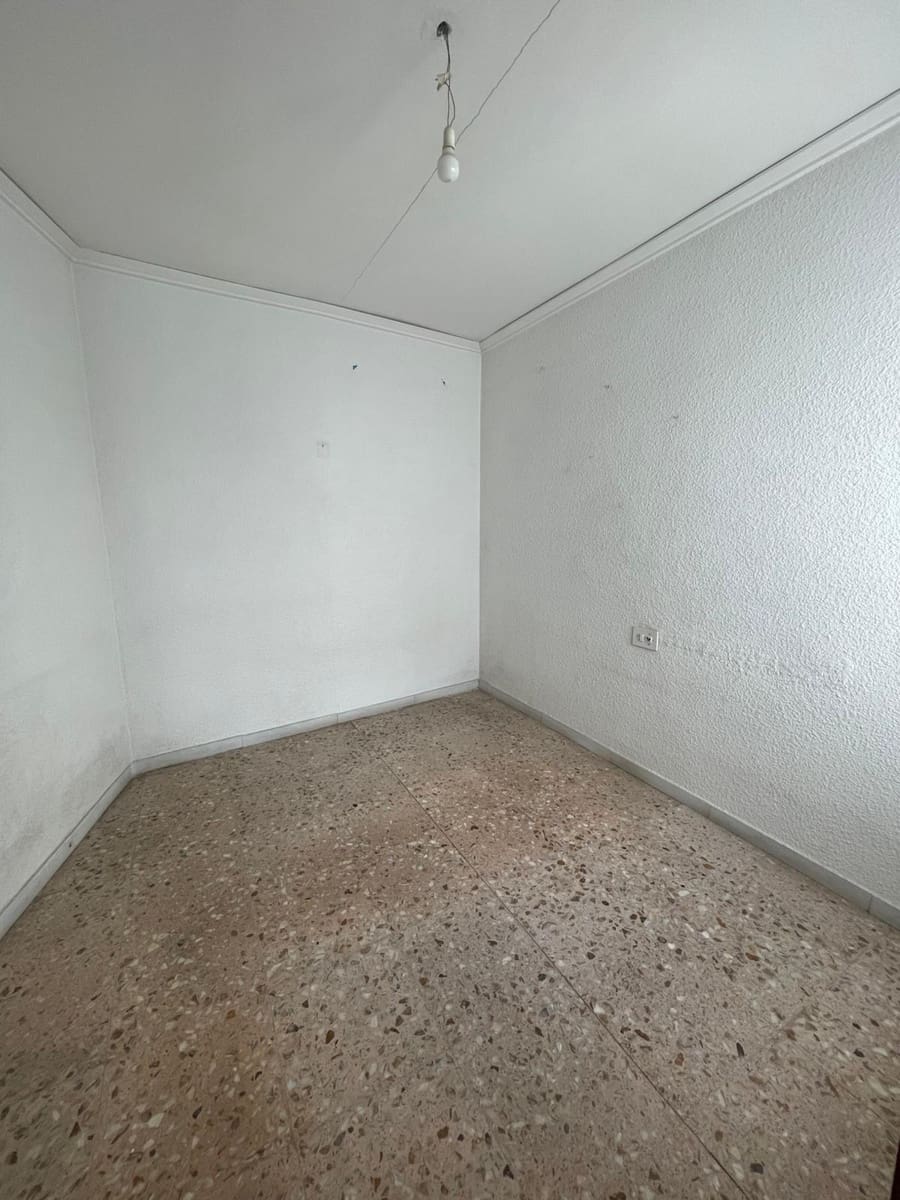 4 soveværelse Lejlighed til salg i Canals - € 95.000 (Ref: 9257286)