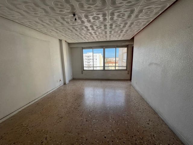 4 makuuhuone Asunto myytävänä paikassa Canals - 95 000 € (Ref: 9257286)