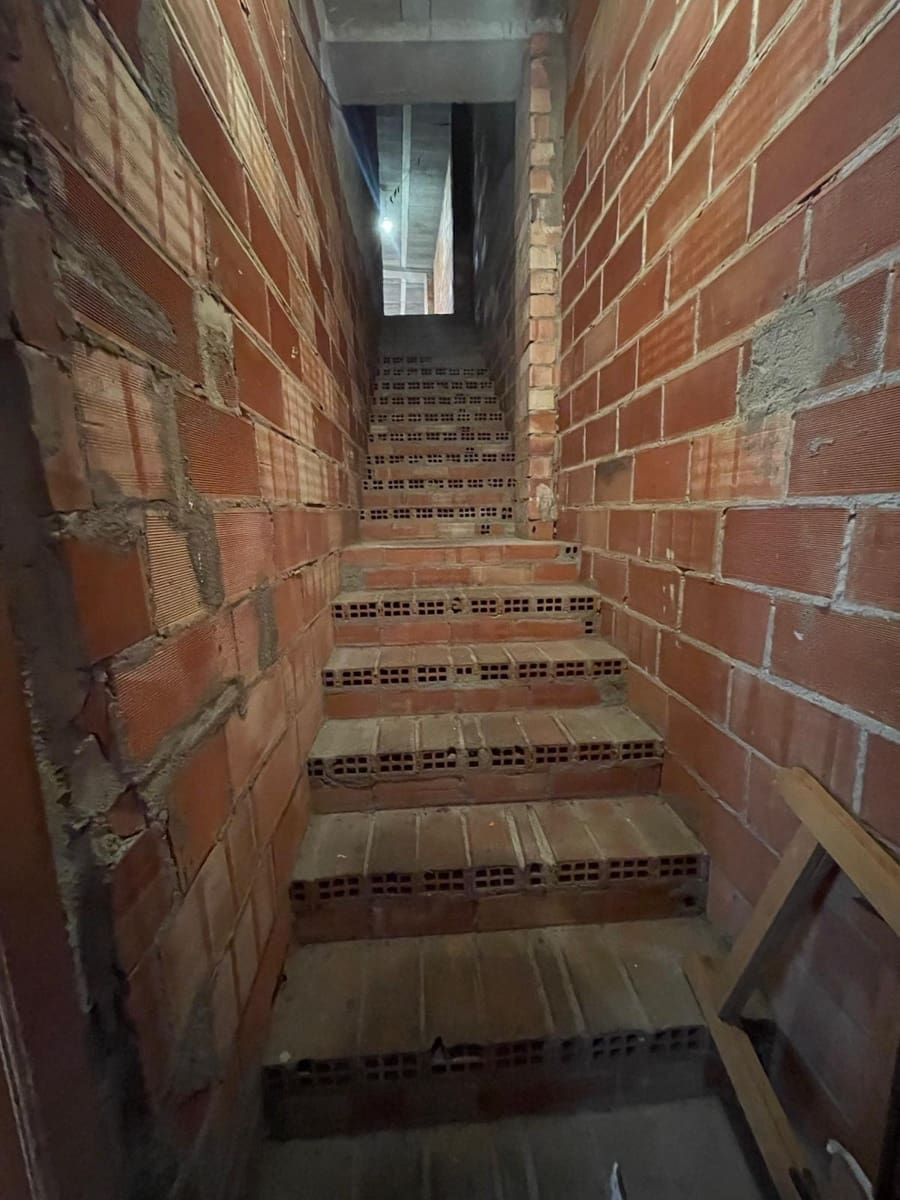 Byhus til salg i Antella - € 65.000 (Ref: 9264507)