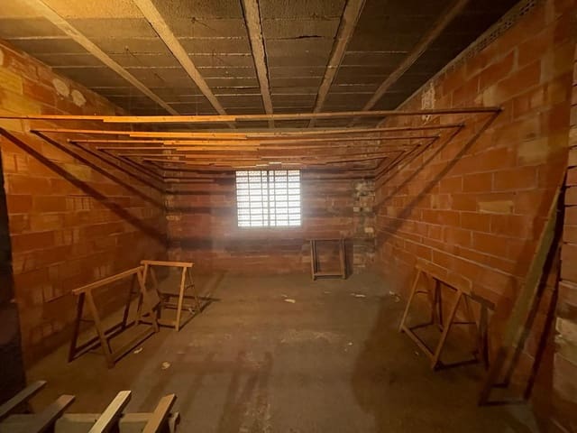 Dom na sprzedaż w Antella - 65 000 € (Ref: 9264507)