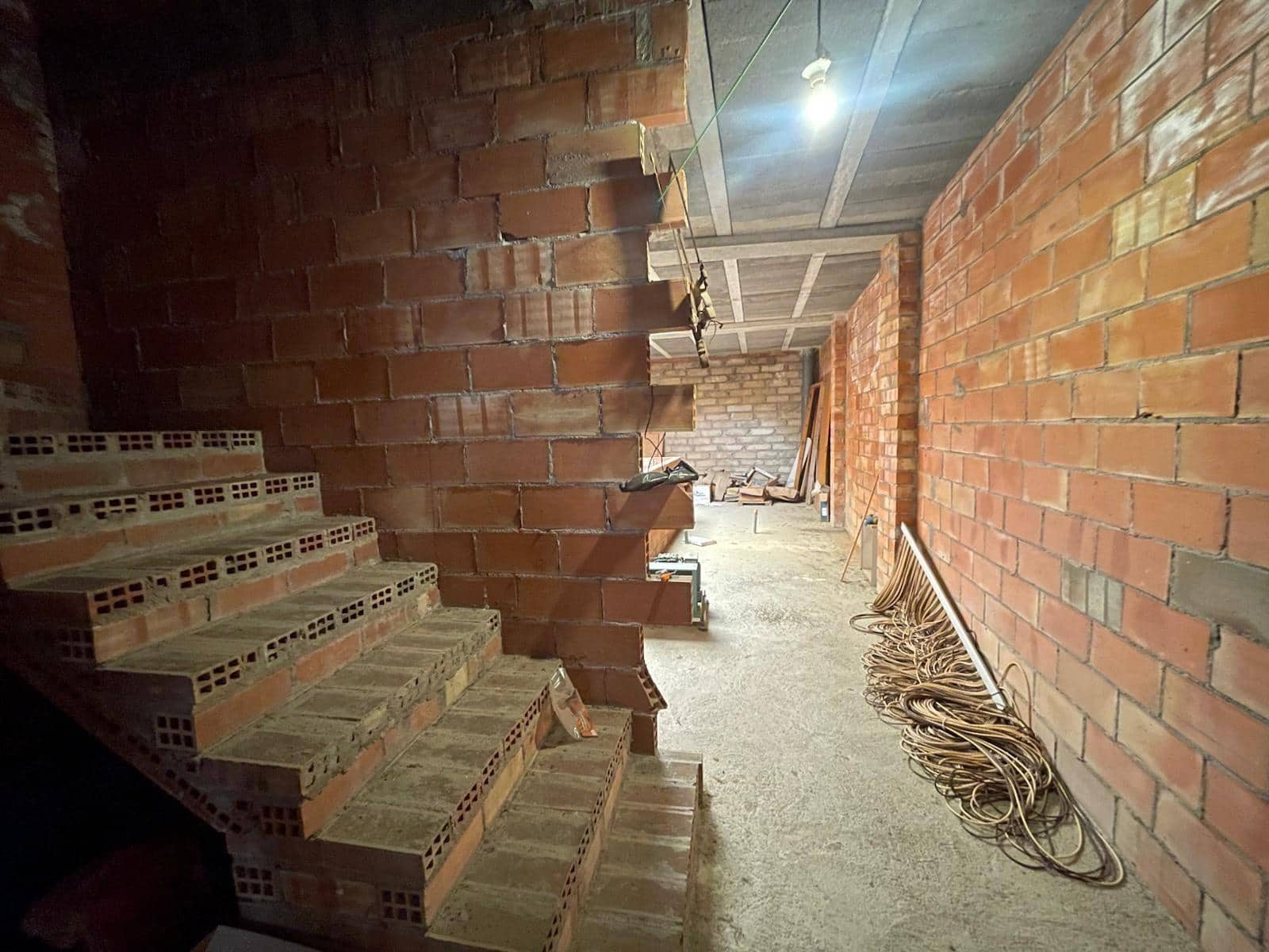 Byhus til salg i Antella - € 65.000 (Ref: 9264507)