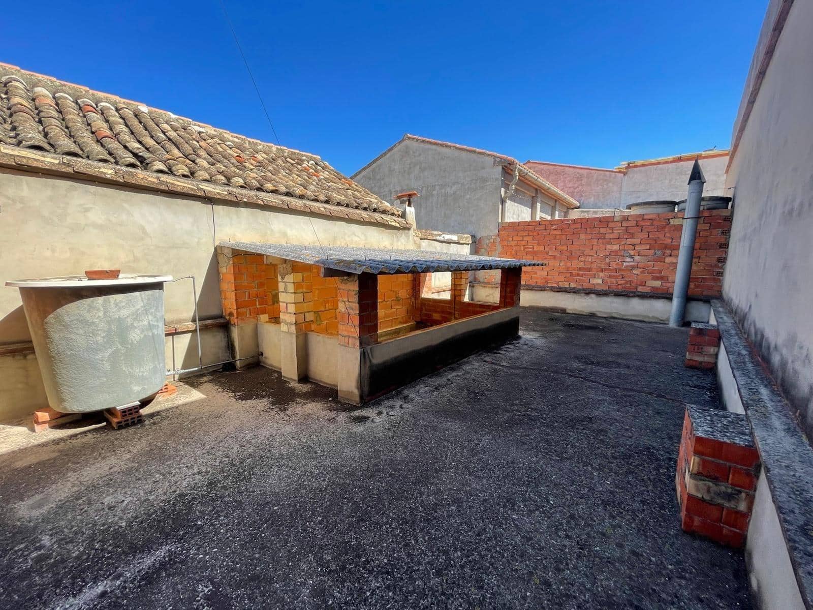 Byhus til salg i Antella - € 65.000 (Ref: 9264507)