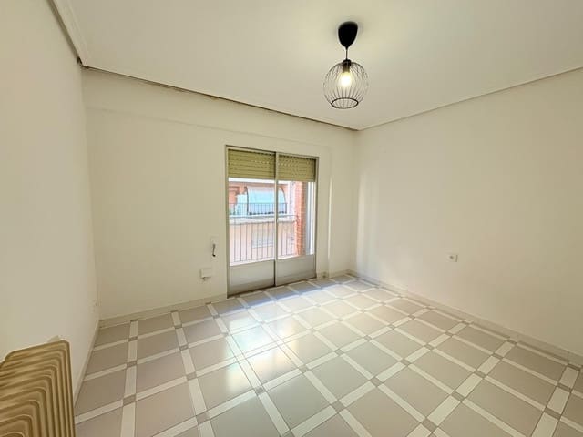 5 soveværelse Lejlighed til salg i Alcoy / Alcoi - € 140.000 (Ref: 9269720)