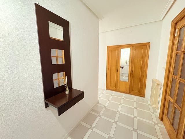 5 soveværelse Lejlighed til salg i Alcoy / Alcoi - € 140.000 (Ref: 9269720)