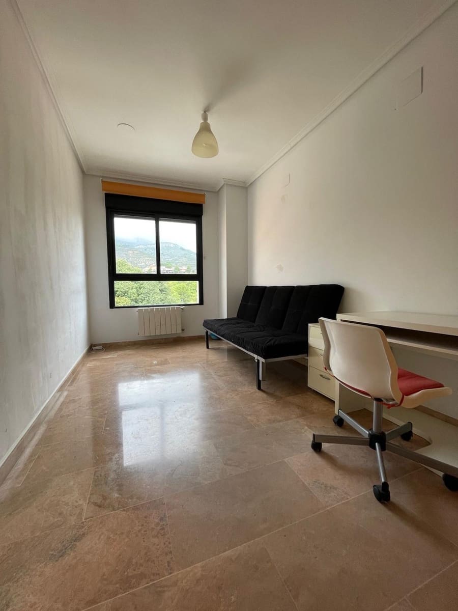 Piso de 3 habitaciones en Alcoy / Alcoi en venta con piscina garaje - 179.000 € (Ref: 9282205)